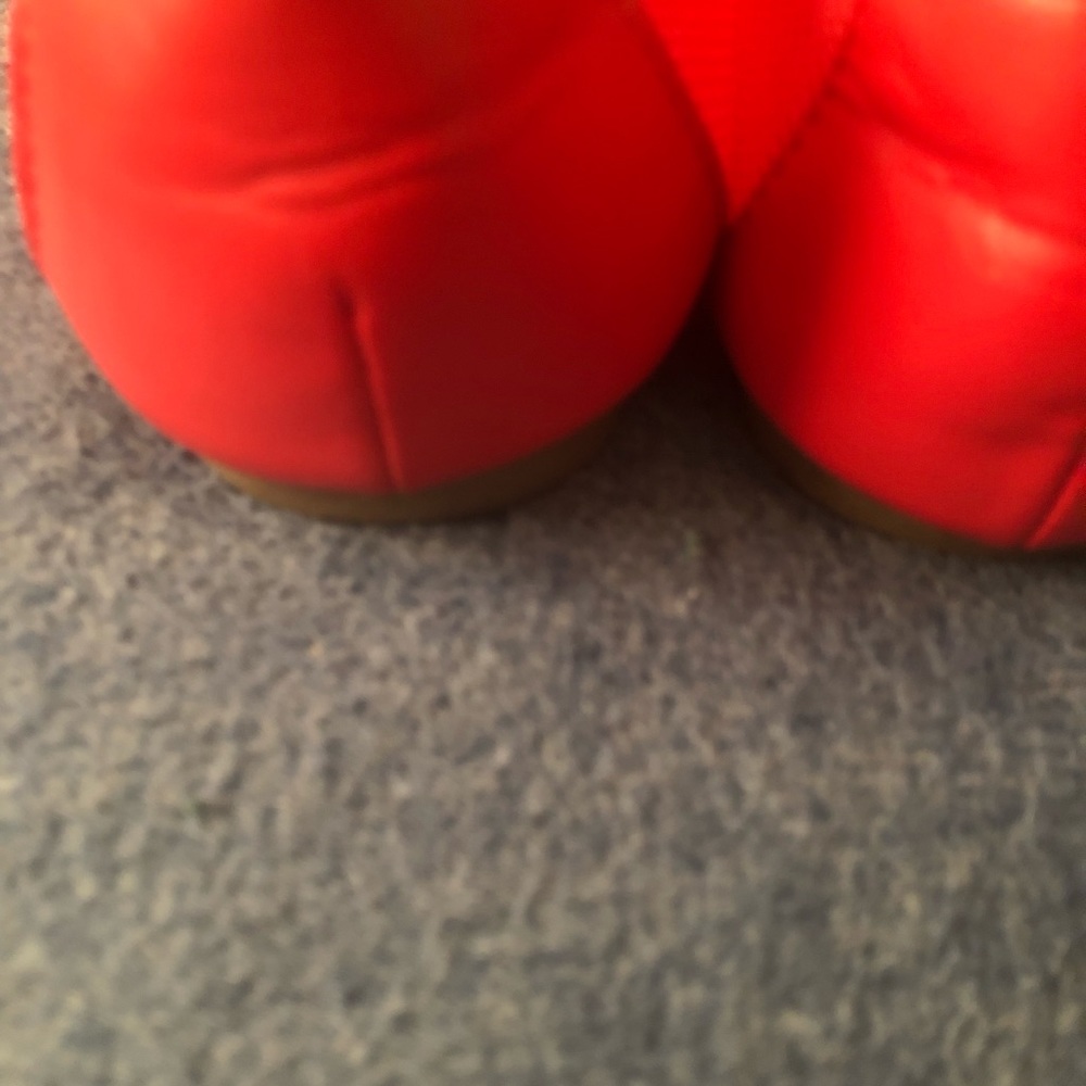 Shoes - Picture 3 of 4